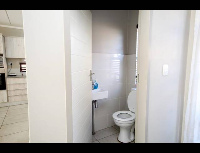 3 BEDROOM TOWNHOUSE FOR SALE IN AMBERFIELD